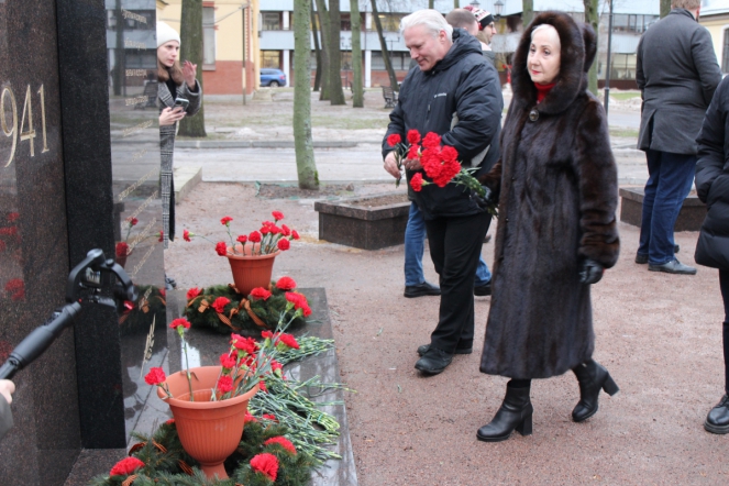 Педиатрический университет почтил память защитников Ленинграда 8