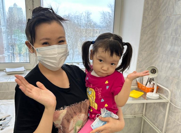 Врачи Педиатрического университета вернули способность дышать девочке из Якутии