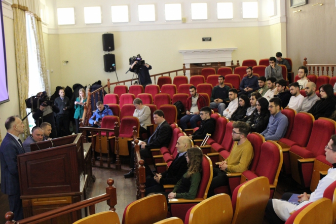 Ректор Педиатрического университета провёл встречу со студентами из Сирии и Турции 5