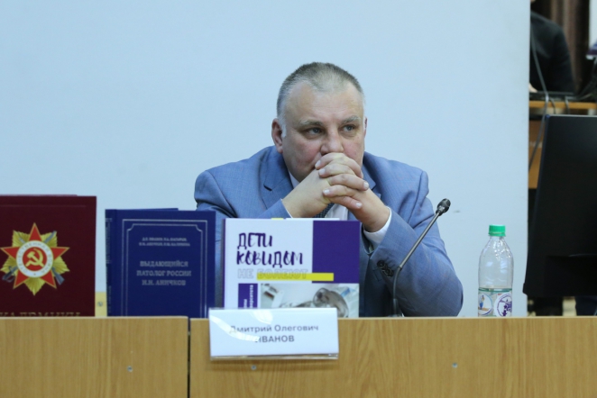 Круглый стол на тему «Книги и здоровье. Постижение смыслов и себя через чтение» прошел в Педиатрическом университете 3