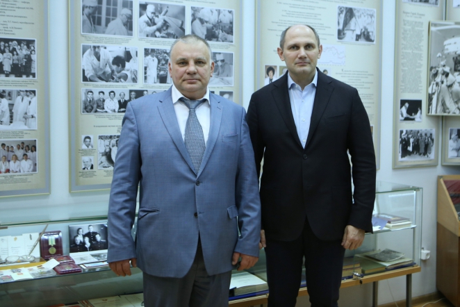 Круглый стол на тему «Книги и здоровье. Постижение смыслов и себя через чтение» прошел в Педиатрическом университете 34