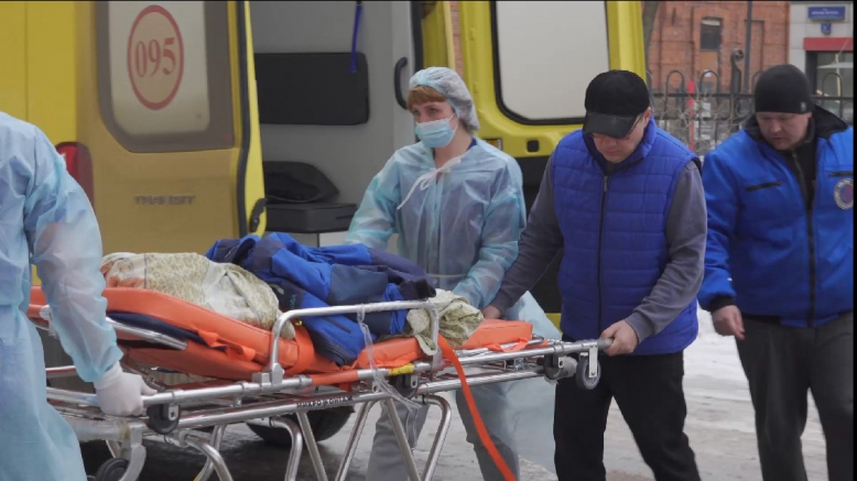 В Педиатрический университет доставили ещё одного ребёнка, пострадавшего в аварии на трассе М-11 «Нева»