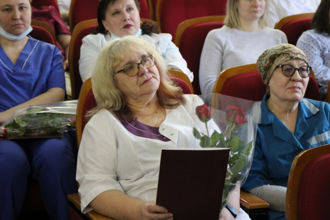 Сотрудницы Педиатрического университета получили благодарности от Государственной Думы 30