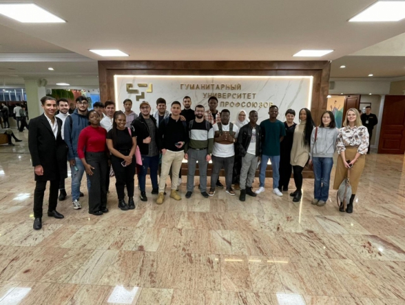 Студенты СПбГПМУ приняли участие в «XVII Городском студенческом вечере восточной поэзии» 4