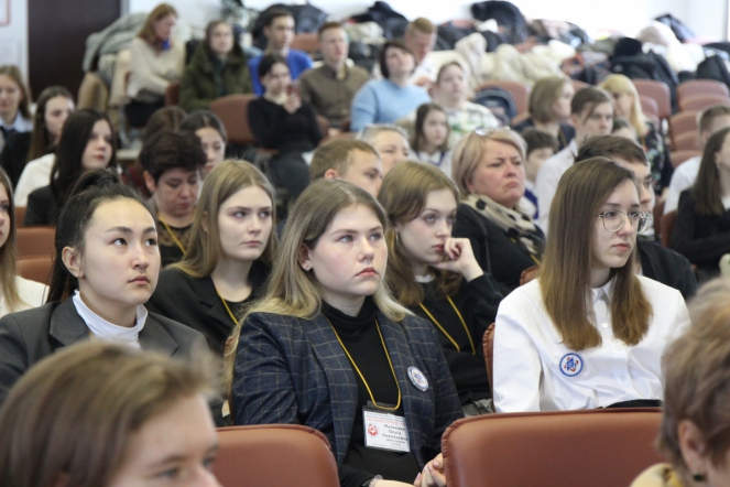 Педиатрический университет принял форум «Моя будущая профессия – врач» 1