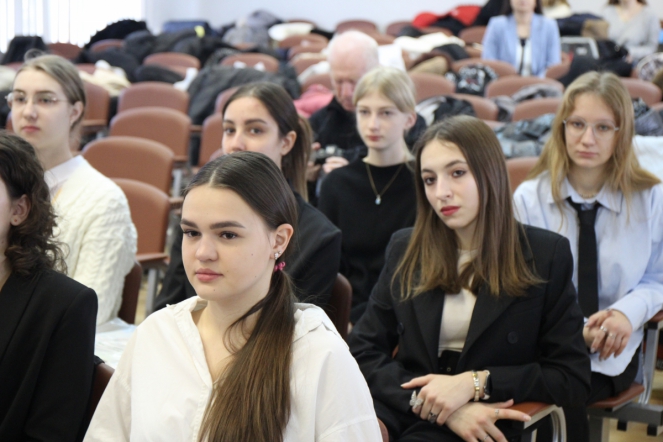 Педиатрический университет принял форум «Моя будущая профессия – врач» 8