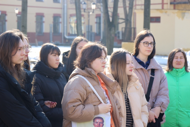 Школьники из Губкинского посетили Педиатрический университет 7