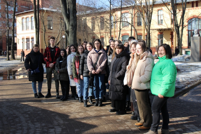 Школьники из Губкинского посетили Педиатрический университет