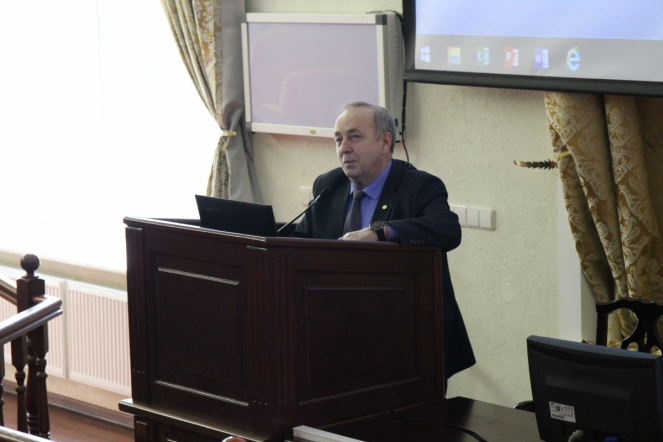 Школьники из Губкинского посетили Педиатрический университет 19