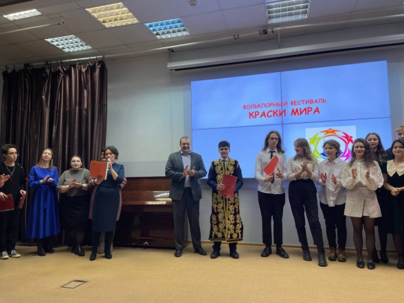 В Педиатрическом университете прошел ежегодный фольклорный фестиваль «Краски мира» 3