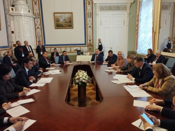 Ректор Педиатрического университета Дмитрий Иванов принял участие в первой рабочей встрече министра здравоохранения России Михаила Мурашко