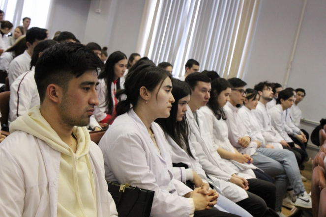 Министр здравоохранения Республики Узбекистан посетил Педиатрический университет 3