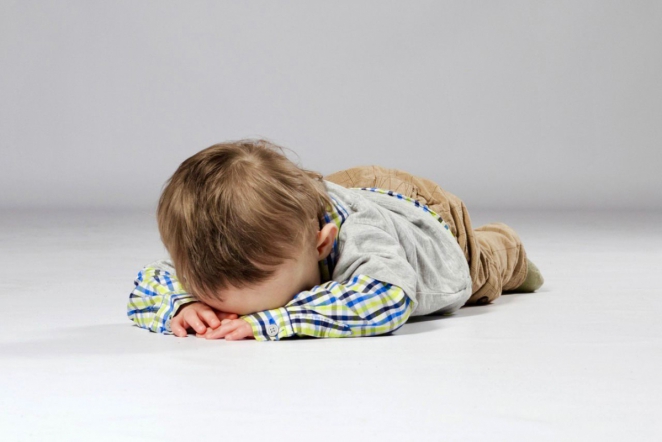 Недетские проблемы: когда родителям пора вести ребенка к психиатру