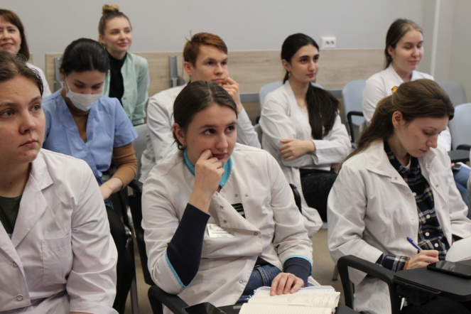 Председатель комитета по здравоохранению Ленинградской области встретится со студентами Педиатрического университета