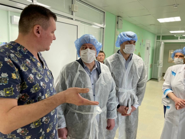 Уровень новосибирских врачей самодостаточен, а с трудными пациентами наш федеральный центр готов помогать: четвертый визит в регион экспертов НМИЦ СПБГПМУ показал значимые результаты 11