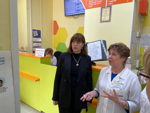 Уровень новосибирских врачей самодостаточен, а с трудными пациентами наш федеральный центр готов помогать: четвертый визит в регион экспертов НМИЦ СПБГПМУ показал значимые результаты 14