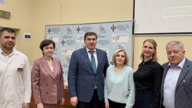 Уровень новосибирских врачей самодостаточен, а с трудными пациентами наш федеральный центр готов помогать: четвертый визит в регион экспертов НМИЦ СПБГПМУ показал значимые результаты 20
