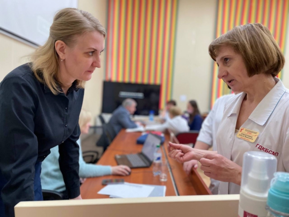 Уровень новосибирских врачей самодостаточен, а с трудными пациентами наш федеральный центр готов помогать: четвертый визит в регион экспертов НМИЦ СПБГПМУ показал значимые результаты 29