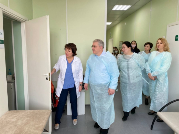 Уровень новосибирских врачей самодостаточен, а с трудными пациентами наш федеральный центр готов помогать: четвертый визит в регион экспертов НМИЦ СПБГПМУ показал значимые результаты 68