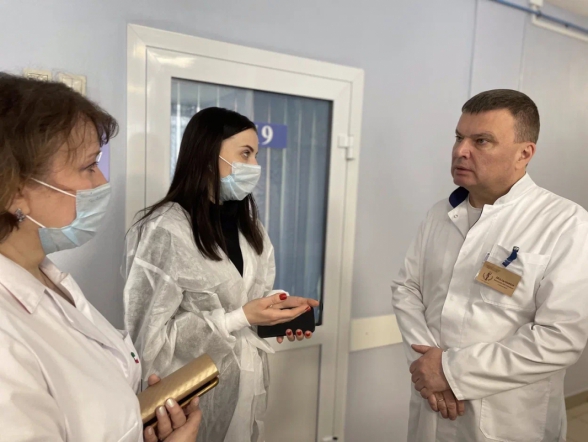 Новокузнецк – Кемерово: специалисты НМИЦ Педиатрического университета отметили направления для улучшения в региональной системе оказания помощи детям 19