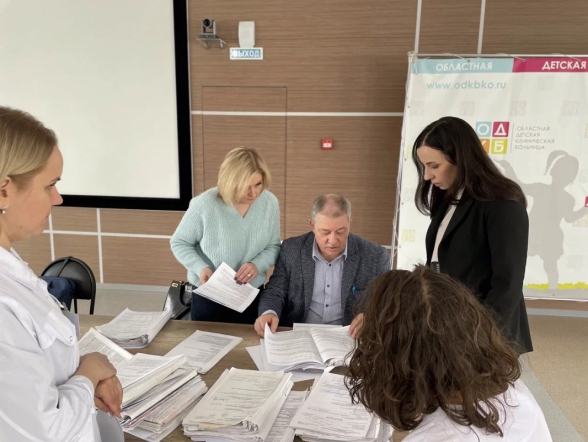 Новокузнецк – Кемерово: специалисты НМИЦ Педиатрического университета отметили направления для улучшения в региональной системе оказания помощи детям 31