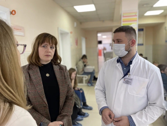 Новокузнецк – Кемерово: специалисты НМИЦ Педиатрического университета отметили направления для улучшения в региональной системе оказания помощи детям 46