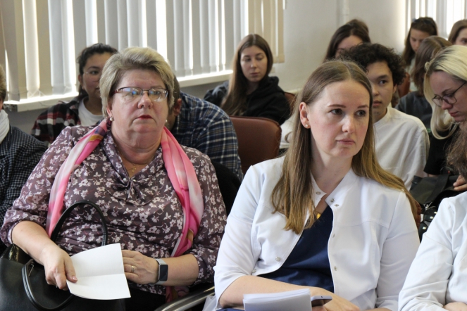 Студенты старших курсов и ординаторы  Педиатрического университета встретились с заместителем председателя Комитета по здравоохранению Санкт-Петербурга Алексеем Терешиным 2