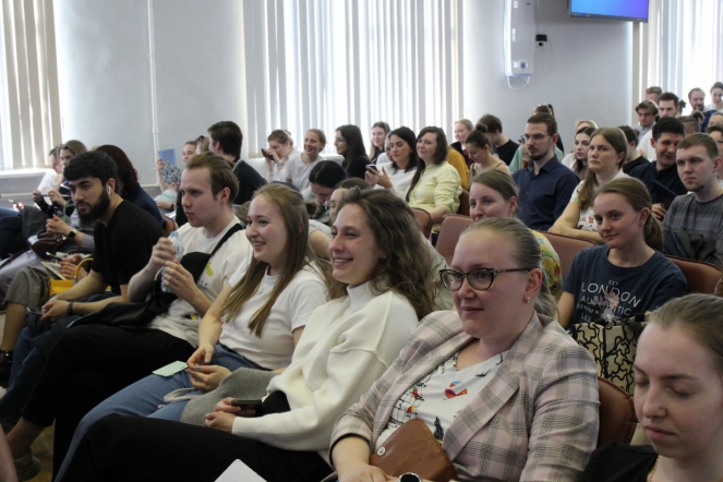 Студенты старших курсов и ординаторы  Педиатрического университета встретились с заместителем председателя Комитета по здравоохранению Санкт-Петербурга Алексеем Терешиным 6