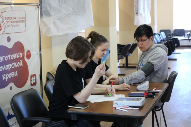 97 человек приняли участие в донорской акции в Педиатрическом университете 5