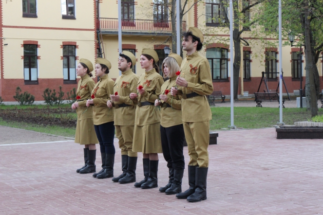 Война заканчивается, когда похоронен последний солдат: в Педиатрическом университете увековечили память сотрудников, погибших в годы Великой Отечественной войны 30