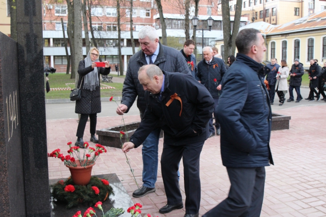 Война заканчивается, когда похоронен последний солдат: в Педиатрическом университете увековечили память сотрудников, погибших в годы Великой Отечественной войны 34