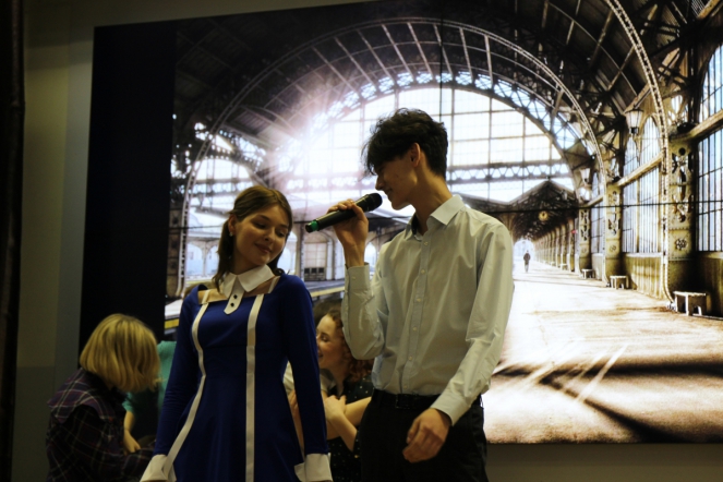 Студенты Педиатрического университета исполнили песни о мире, весне и любви к жизни 11