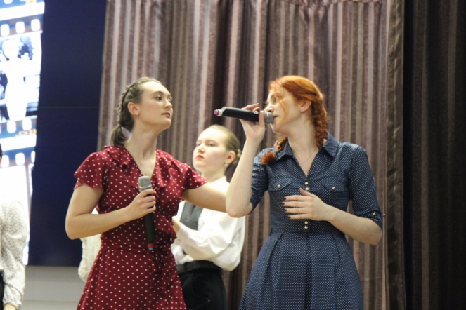 Студенты Педиатрического университета исполнили песни о мире, весне и любви к жизни 16