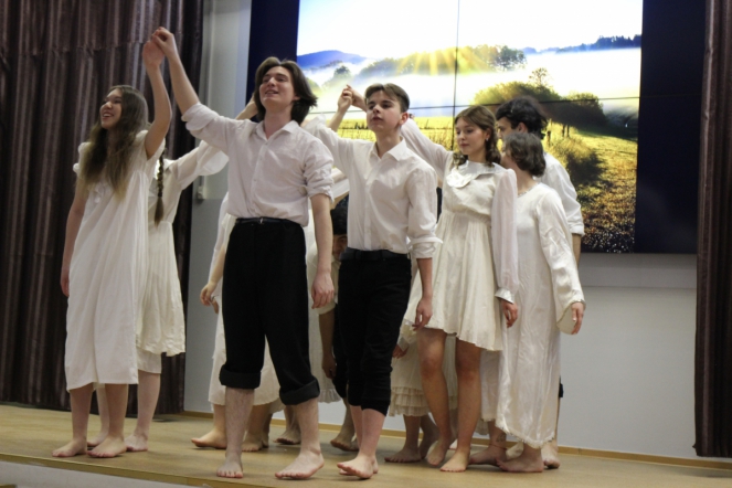 Студенты Педиатрического университета исполнили песни о мире, весне и любви к жизни 29