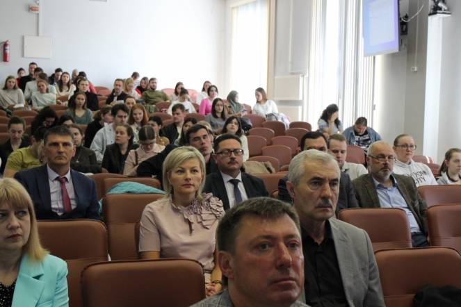 В Педиатрическом университете прошла ярмарка вакансий 20