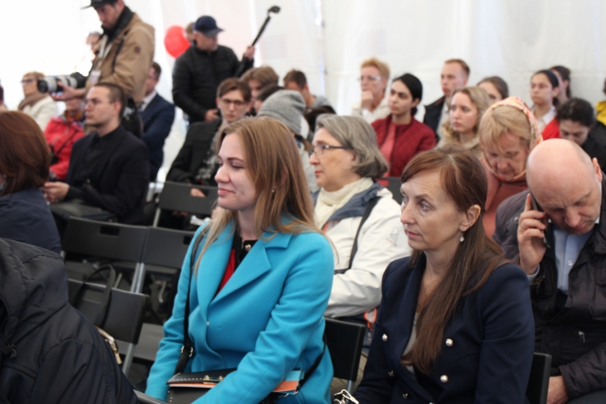 Издания Педиатрического университета представили на Петербургском книжном салоне 8