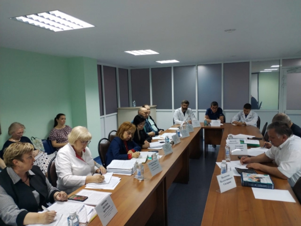 В волгоградском регионе развивают неонатальную и педиатрическую службы 3