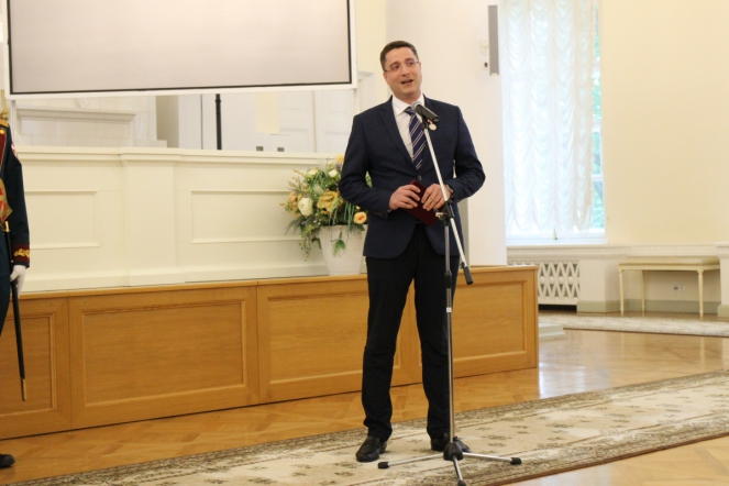 Губернатор отметил труд врачей Педиатрического университета 3