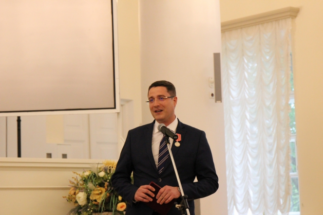 Губернатор отметил труд врачей Педиатрического университета 4