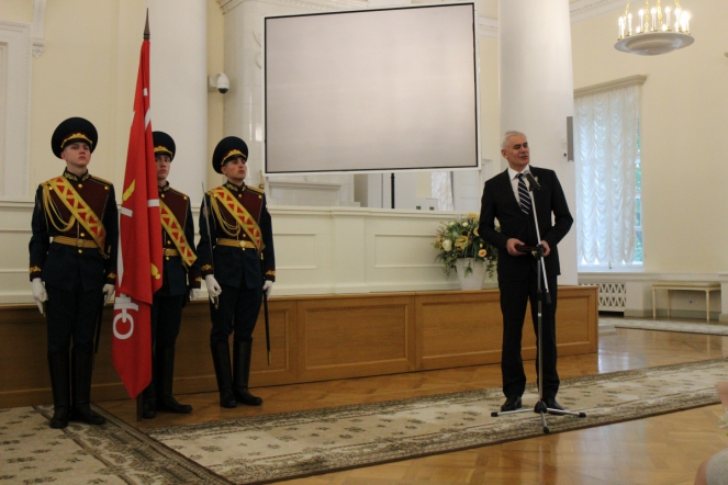 Губернатор отметил труд врачей Педиатрического университета 24