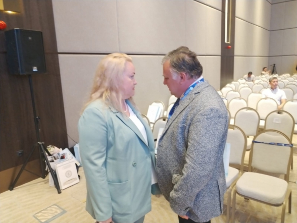 Дмитрий Иванов в рамках Узбекско-российского медицинского форума 3 июня в Самарканде награждён знаком «Отличник здравоохранения Узбекистана» 19