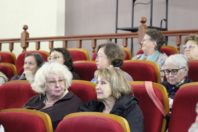 Полвека в педиатрии: в Санкт-Петербургском медицинском педиатрическом университете собрались те, кто закончили вуз 45 и 50 лет назад 1