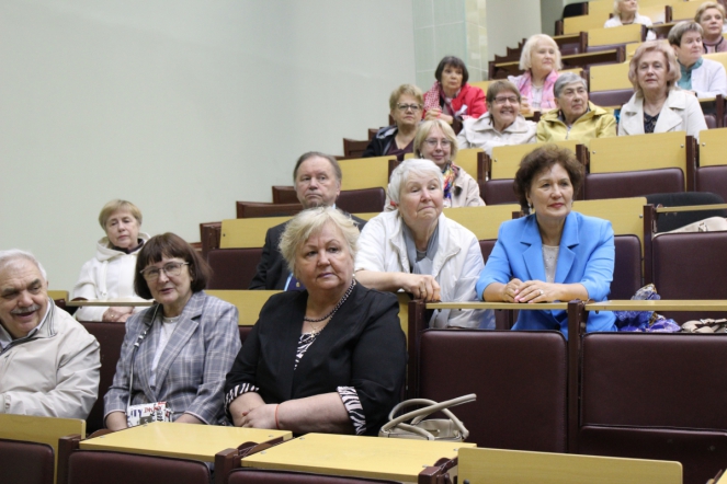 Полвека в педиатрии: в Санкт-Петербургском медицинском педиатрическом университете собрались те, кто закончили вуз 45 и 50 лет назад 17
