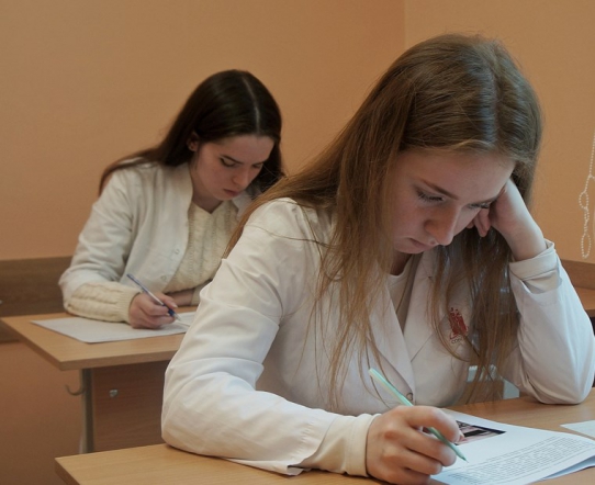 В Педиатрическом университете провели II открытую олимпиаду по дерматовенерологии и косметологии 8