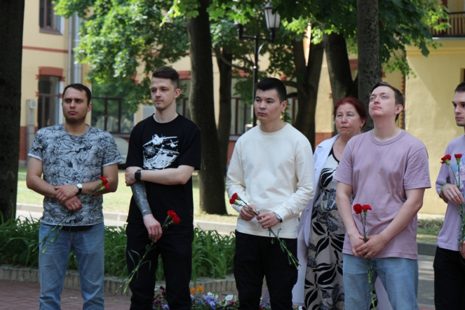 Педиатрический университет присоединился к всероссийской акции «Минута молчания» 11