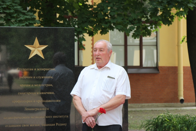 Педиатрический университет присоединился к всероссийской акции «Минута молчания» 13