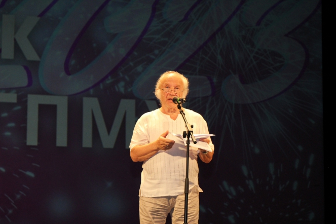 В Педиатрическом университете вручили дипломы выпускникам 50