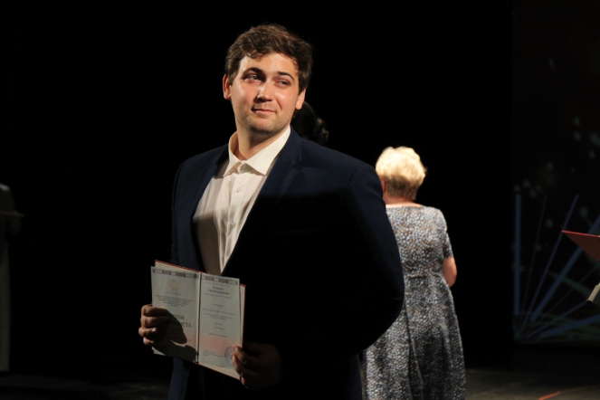 В Педиатрическом университете вручили дипломы выпускникам 100