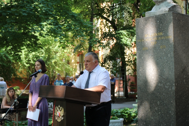 Иностранным выпускникам Педиатрического университета вручили дипломы о высшем образовании 6