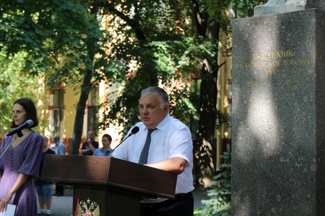 Иностранным выпускникам Педиатрического университета вручили дипломы о высшем образовании 8